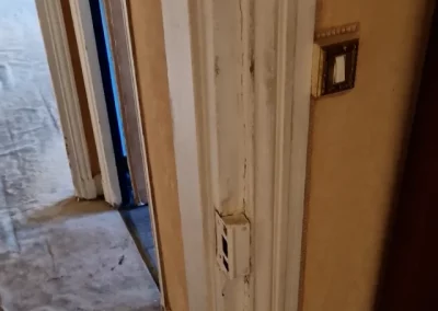 Électricité et moquettes obsolètes rue de Fécamp, Paris 12